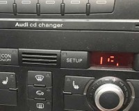 Ремонт дисплея модуля управления климатом - Audi Q7
